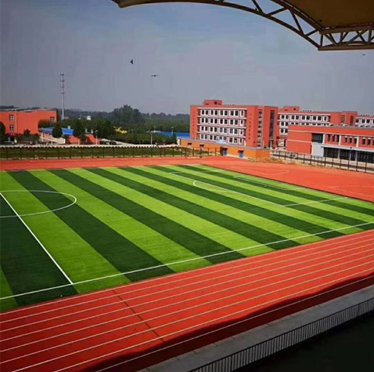 硅PU球場(chǎng)表面脫落起泡了怎么辦？